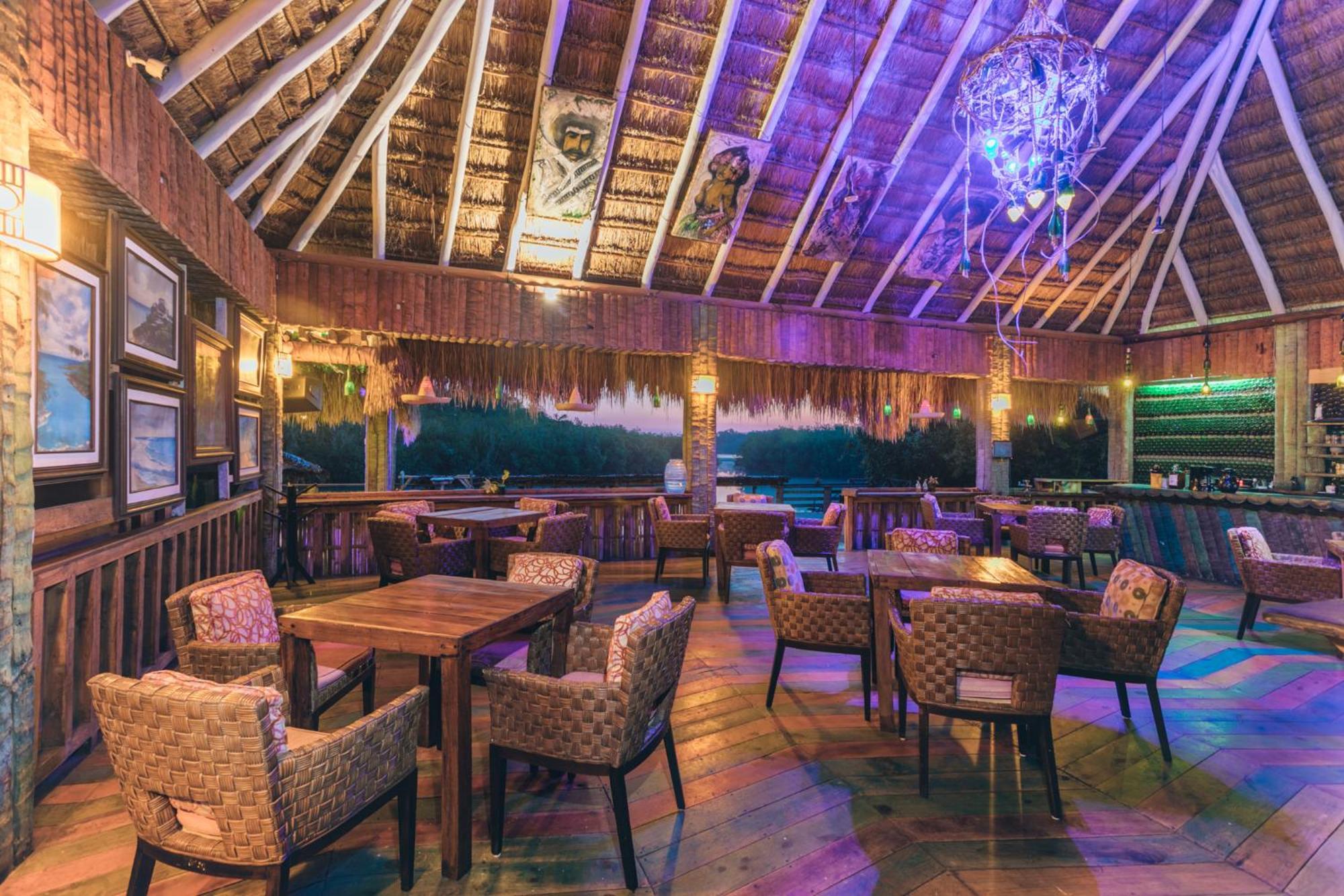 Embajada Universal By La Eufemia Group Huay Pix Extérieur photo